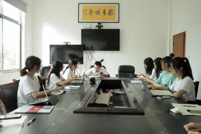 助力乡村振兴 中文博彩平台
文学院开展三下乡教学与调研活动